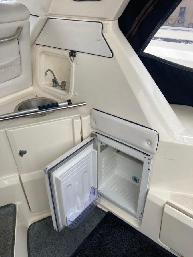 Luxury Boat Hotell Chertsey Exteriör bild